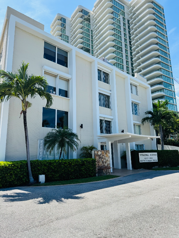 West Palm Beach Condo: 1527 S Flagler Drive