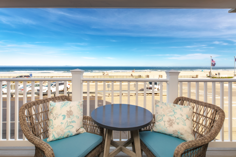 Hampton Condo: 315 Ocean Boulevard