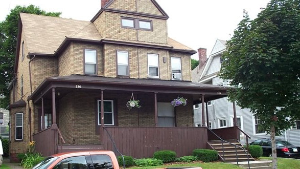 ERIE Townhome: 326 SASSAFRAS ST