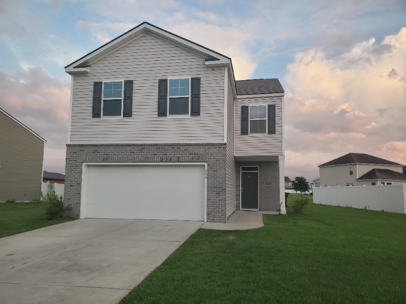 Savannah House: 154 troupe dr