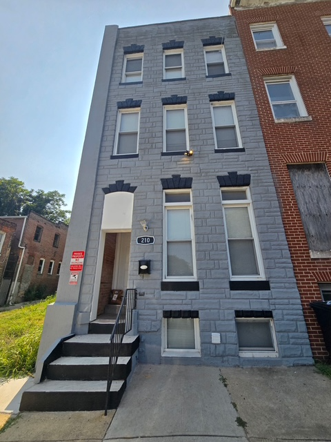 Baltimore House: 210 North Mount Street