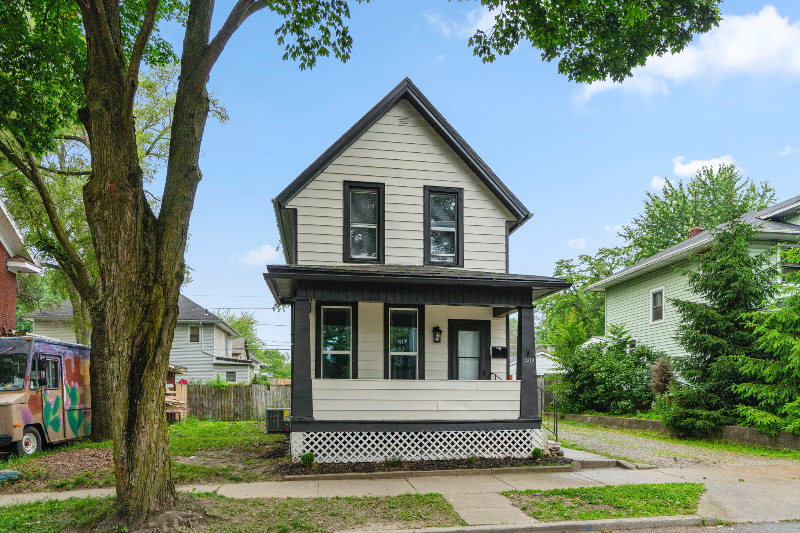 Fort Wayne House: 1409 Oakland st