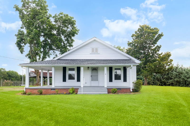 taylors Other: 2811 Locust Hill
