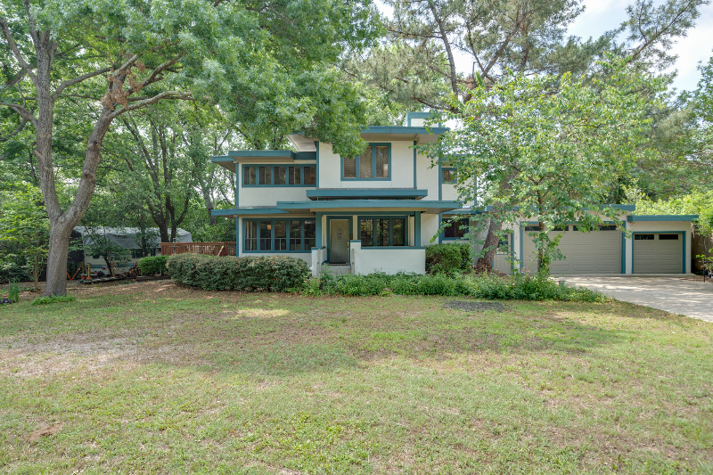 GRAPEVINE House: 1301 DUBLIN ST