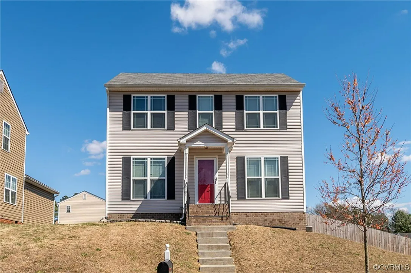 Richmond House: 3101 Divine Dr
