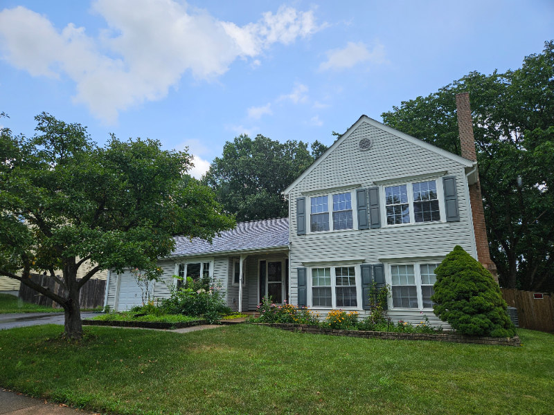Sterling Single Room: 310 Silver Ridge Drive