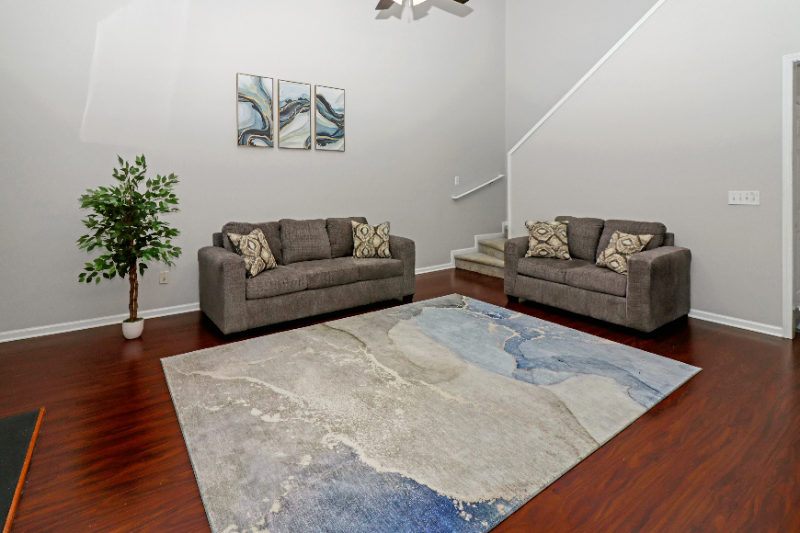 Cumming House: 4030 Ridgefair Dr,