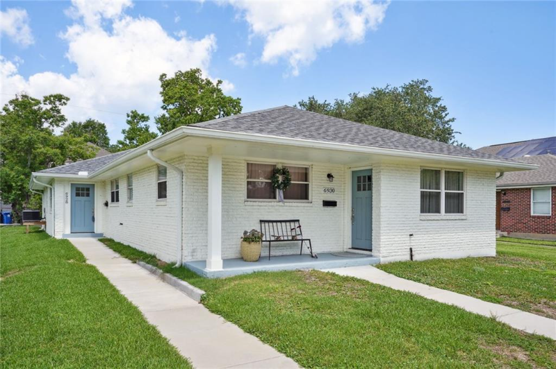 New Orleans Townhome: 6928 Argonne Blvd