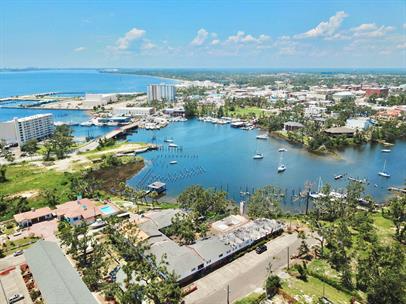 Panama City Apartment: 240 Harmon Ave