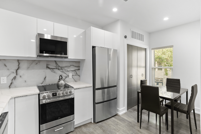 Tampa Apartment: 935 S Howard ave