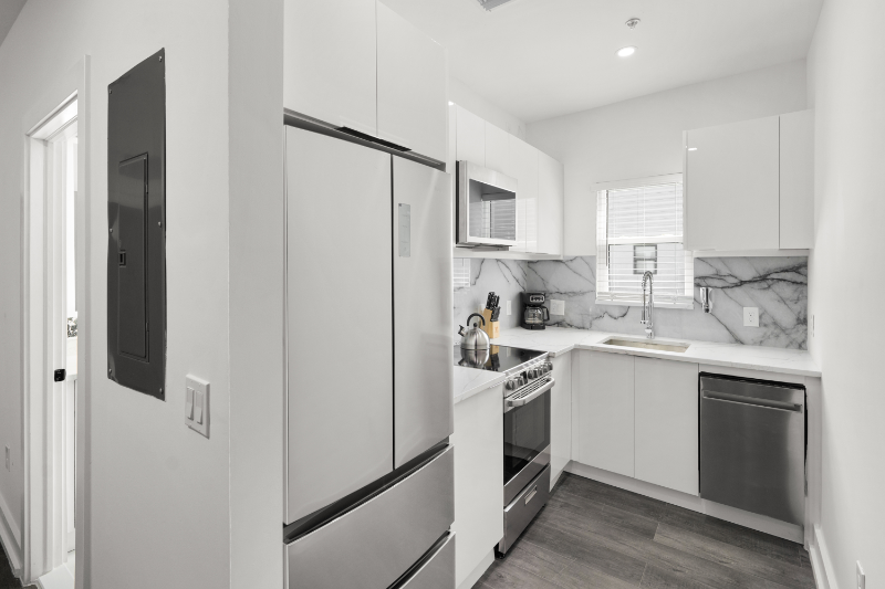 Tampa Apartment: 935 S Howard ave