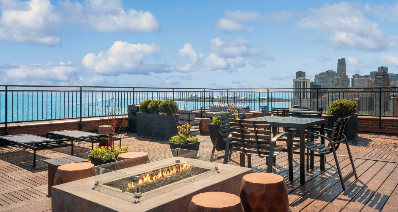 Chicago Condo: 1355 N Lakeshore