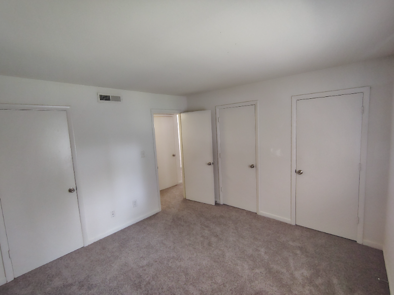 Lynchburg Apartment: 600 Reusens Road