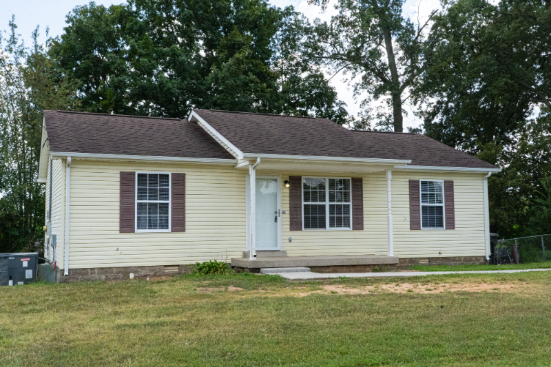 Springfield House: 905 Spruce St