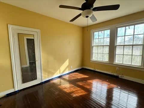West Orange House: 406 Dayton