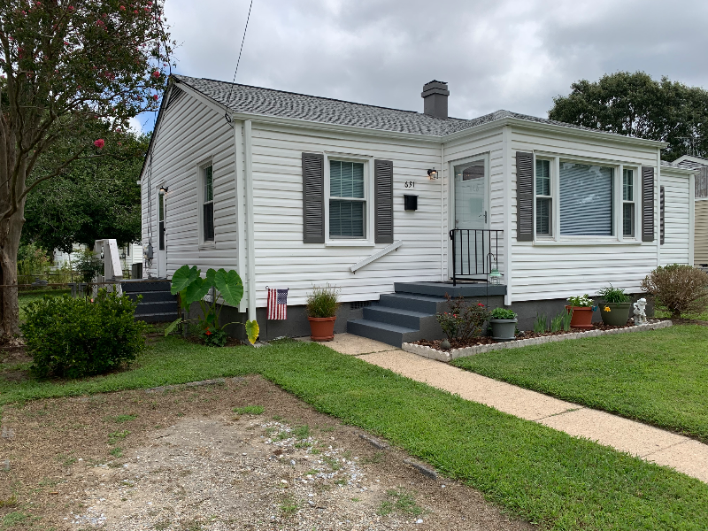 Newport News House: 631 Willow Dr