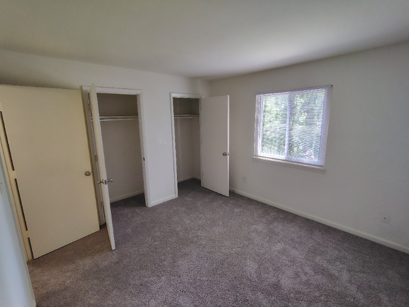 Lynchburg Apartment: 600 Reusens Road