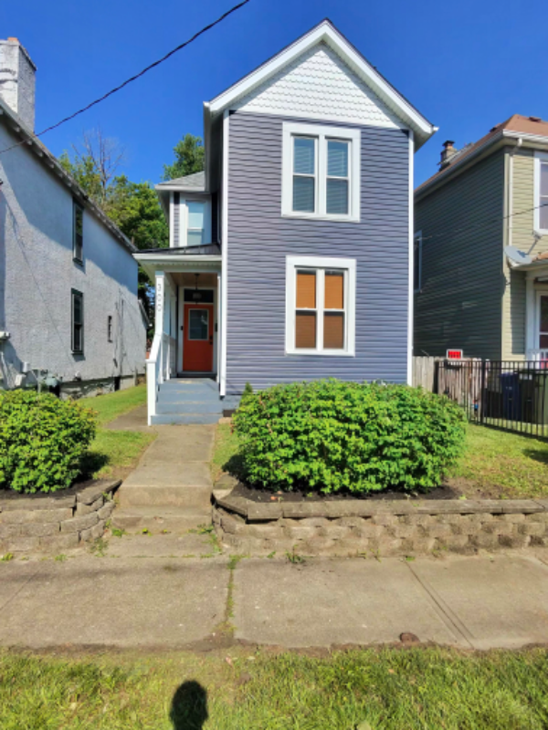 Columbus House: 300 Johnson st