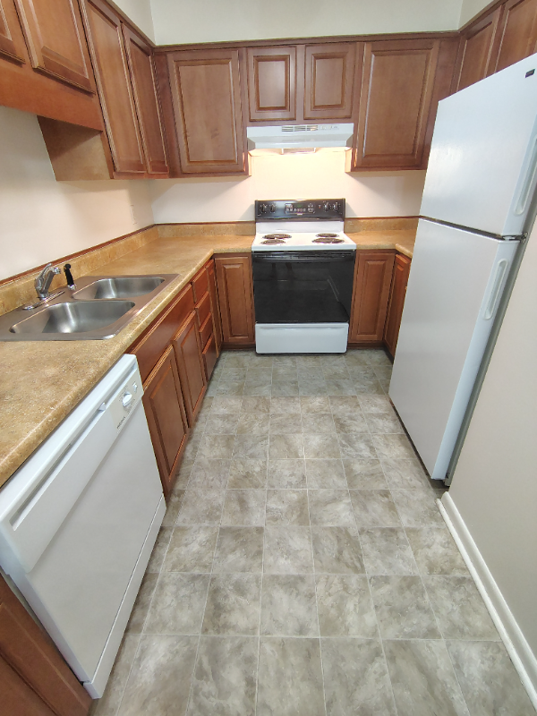 Lynchburg Apartment: 600 Reusens Road