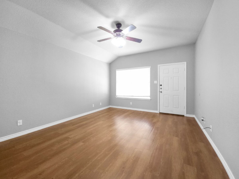 Temple Multiplex: 511 Kacie Dr