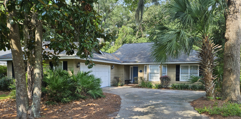 Savannah House: 114 N Marsh Rd