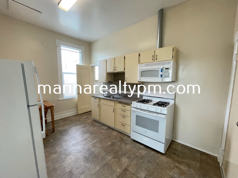 Vallejo Apartment: 1319 Sonoma Blvd