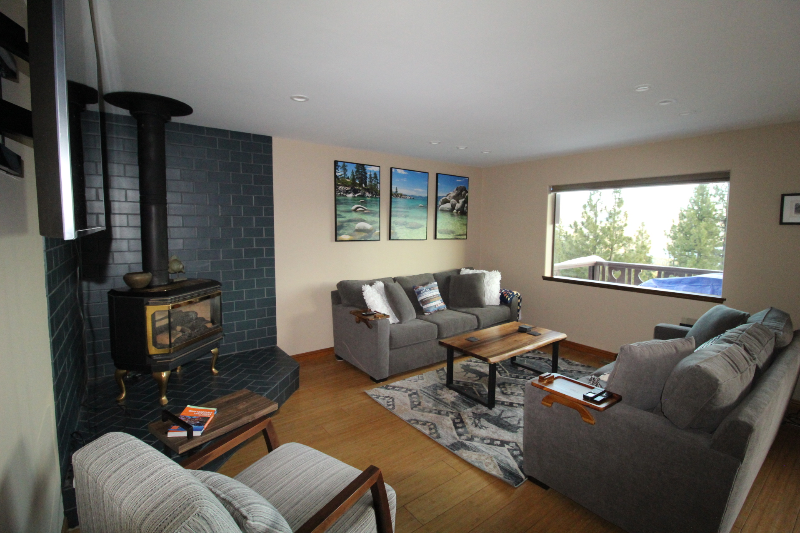 Incline Village House: 807 Jeffrey Ct