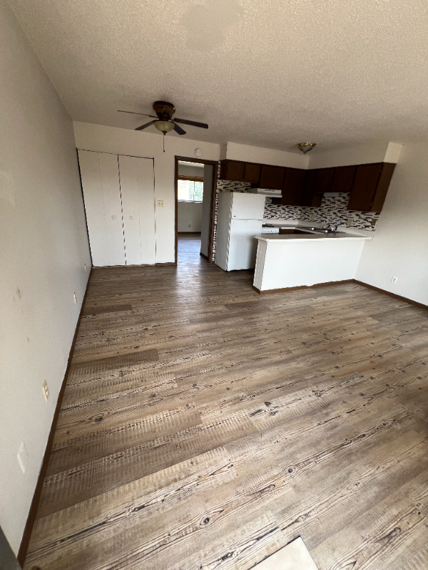 Evansville Apartment: 1521 N Roosevelt Dr