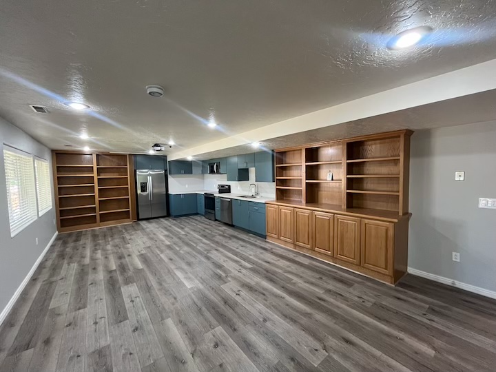Cottonwood Heights Multiplex: 6624 S Bouchelle Cv
