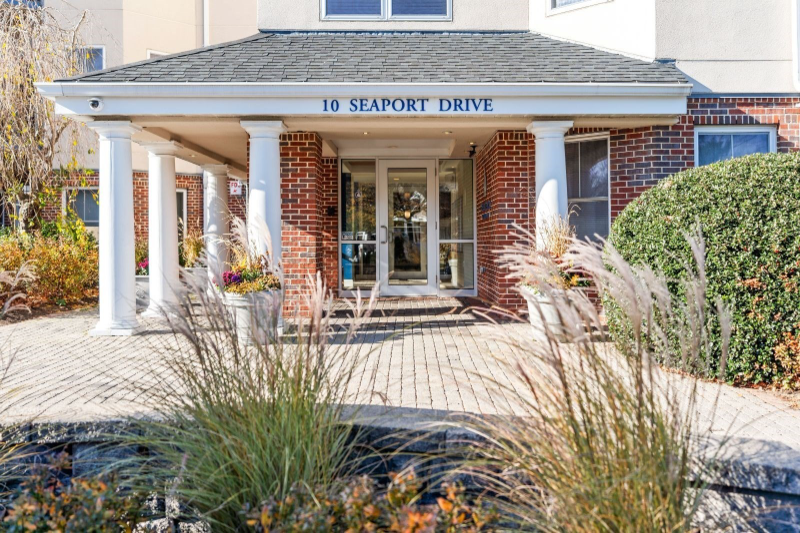 Quincy Condo: 10 Seaport Drive