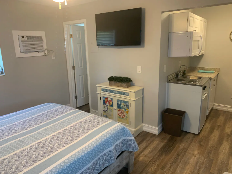 Jensen Beach Other: 2135 Northeast Dixie Highway