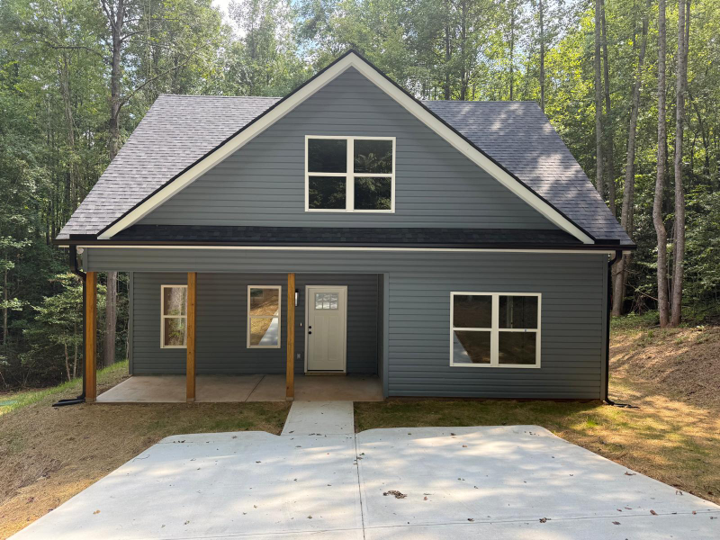 Dahlonega House: 55 Noah Mountain Road