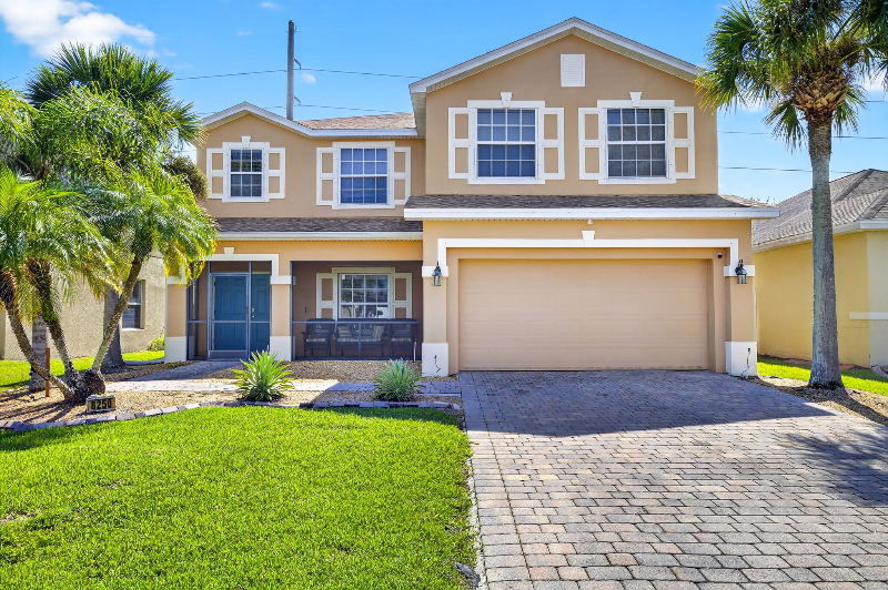 Lehigh Acres House: 8250 Silver Birch Way