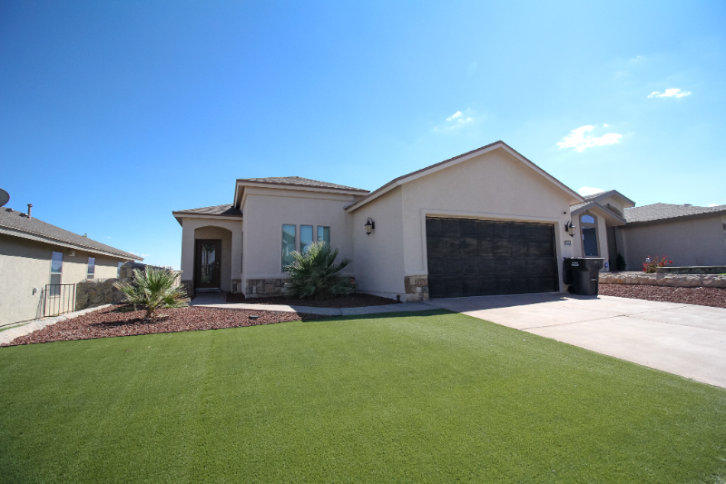 El Paso House: 13276 Emerald Isle