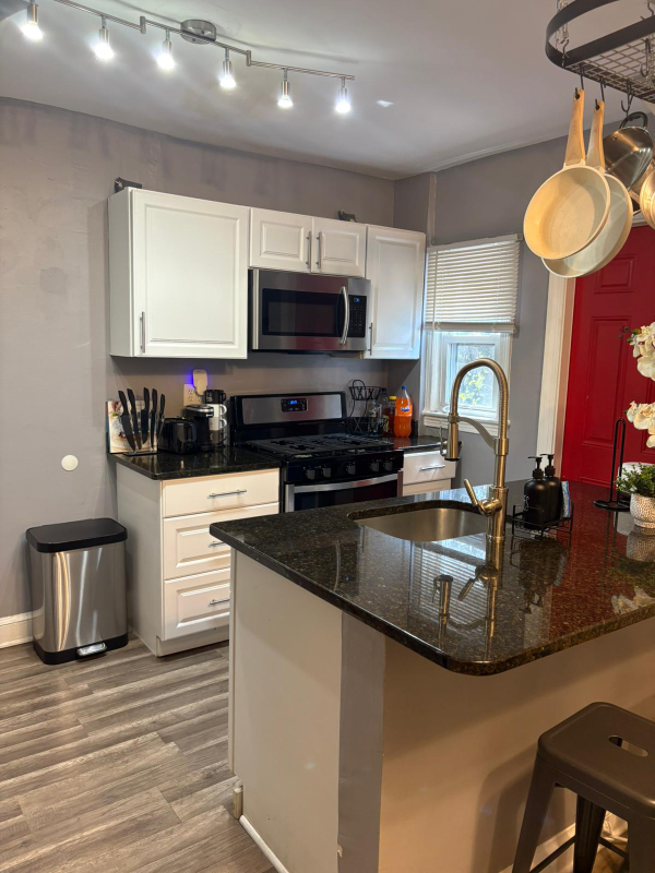 Washington Multiplex: 127 Wilmington Pl SE