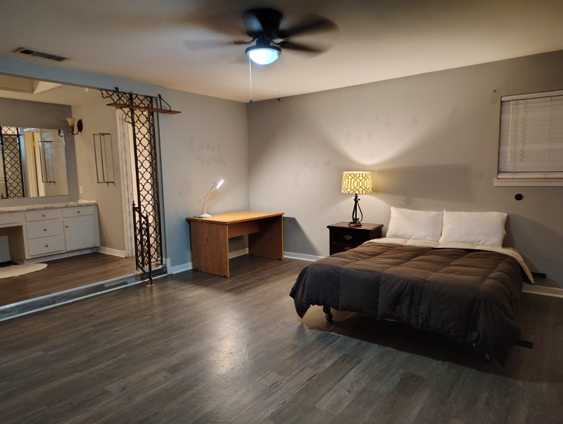 Fort Worth Single Room: 6172 Whitman Ave