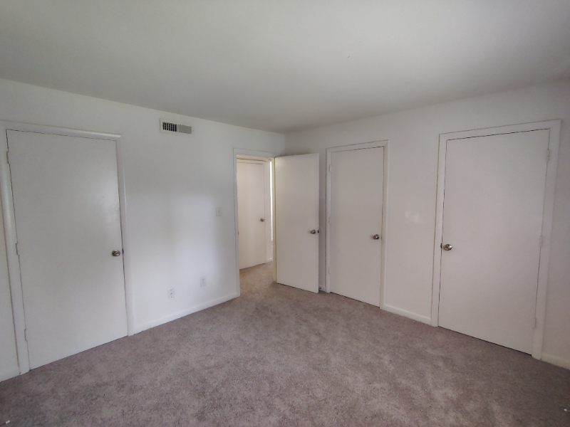 Lynchburg Apartment: 600 Reusens Road