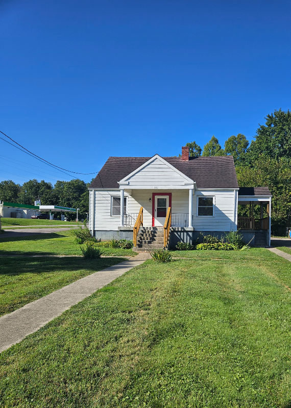 Muldraugh House: 103 N. Main St.