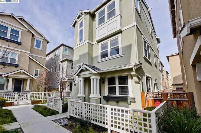 Fremont House: 2906 Pescadero Ter