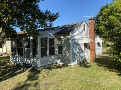 Erwin House: 206 Saint Matthews Road