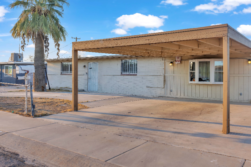 Phoenix Townhome: 1908 E Lynne Lane