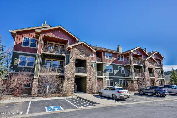 Granby Condo: 150 Village RD
