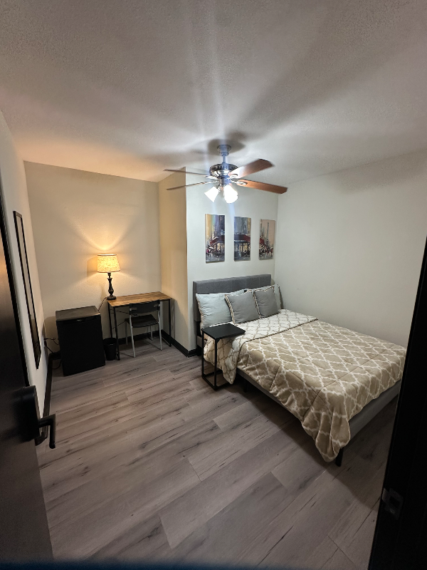 Orlando Single Room: 8328 Cristobal Circle