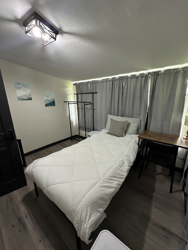 Orlando Single Room: 8328 Cristobal Circle