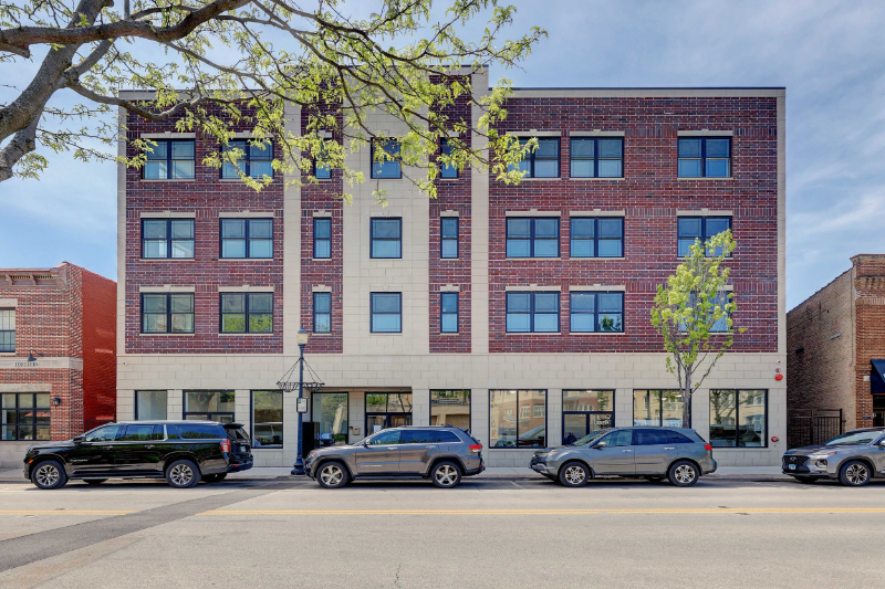 Skokie Condo: 8110 Lincoln Ave