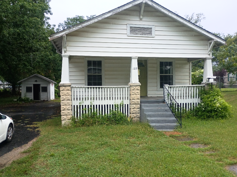 Pittsburg House: 122 w mead