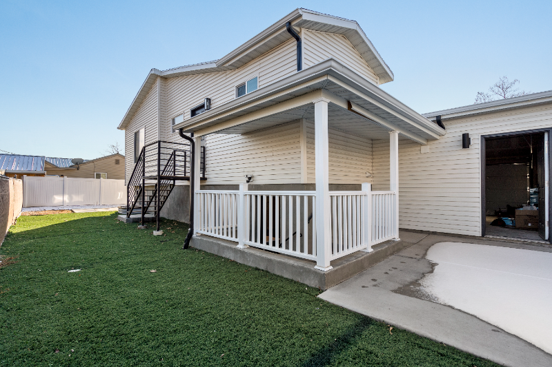 MIDVALE Townhome: 7525 Birch St