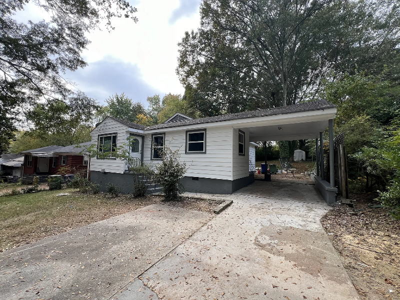 Atlanta House: 2157 Nelms Dr SW
