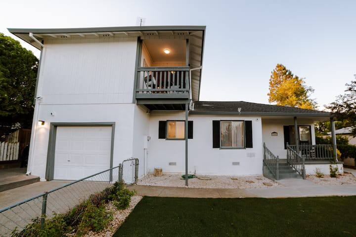 Lakeport Single Room: 366 3rd st