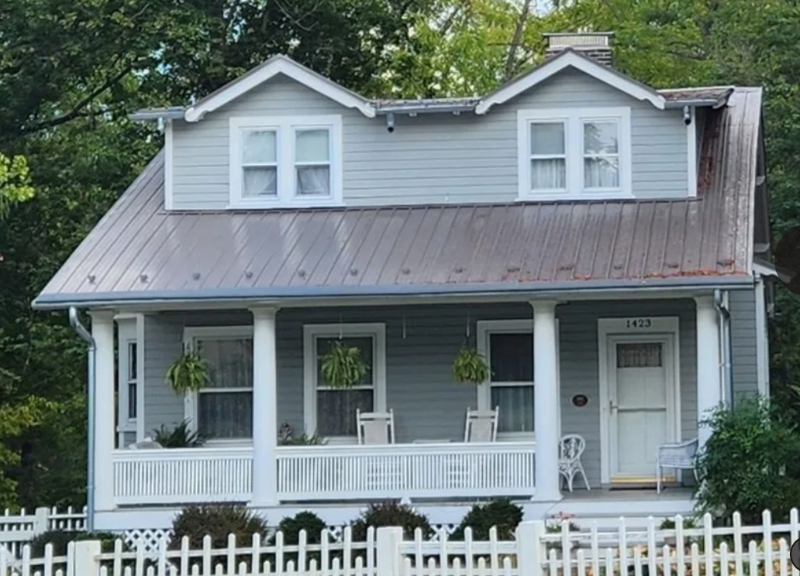 Staunton House: 1423 N Augusta Street